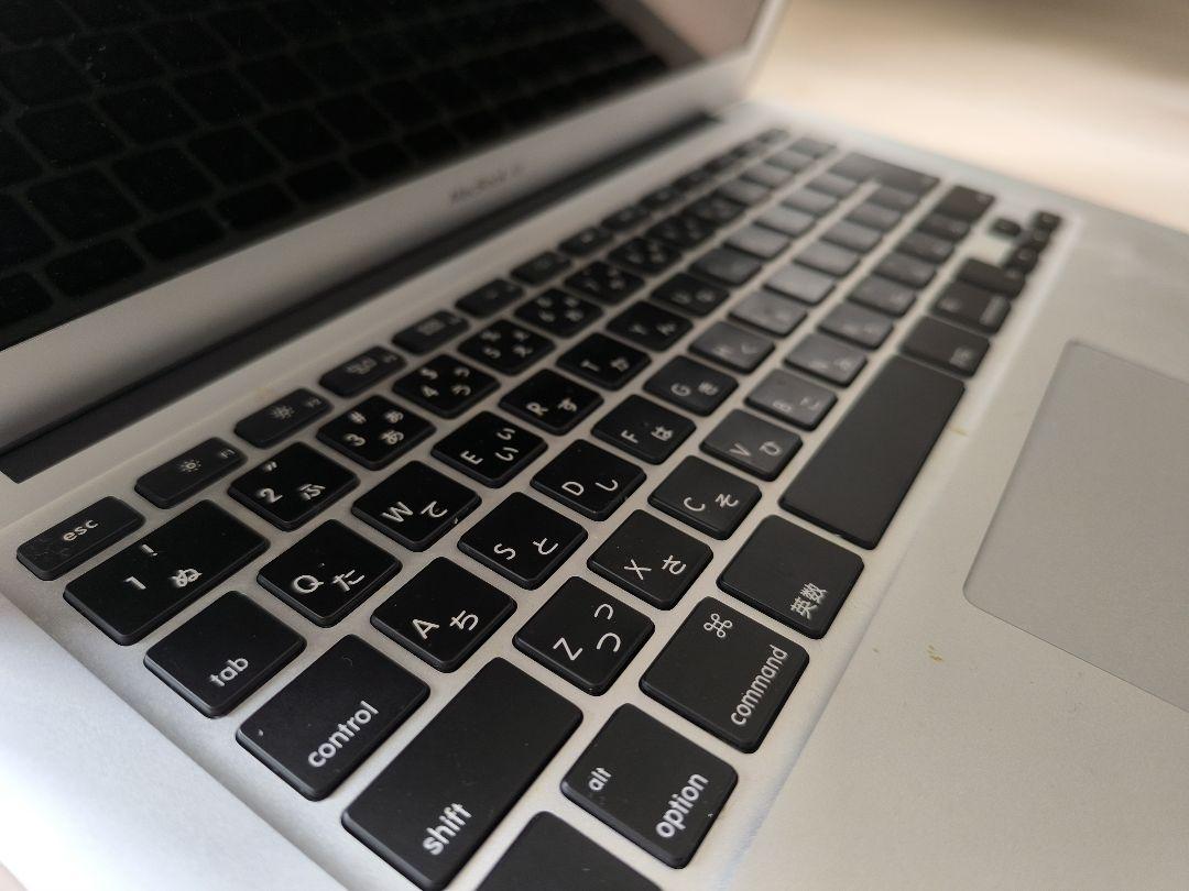Macbook Air 2017 純正充電器、パソコンケース付き