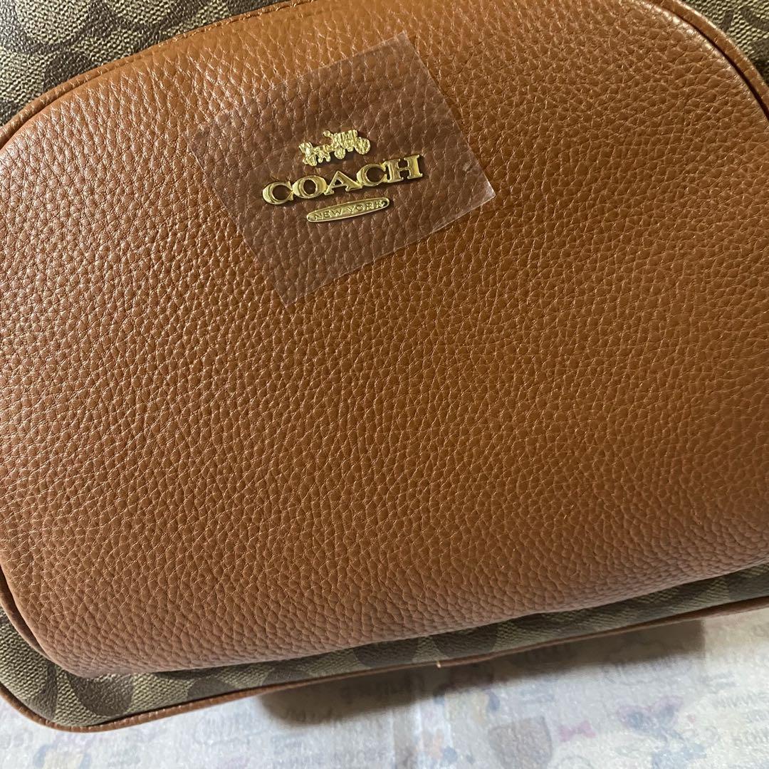 ● COACH