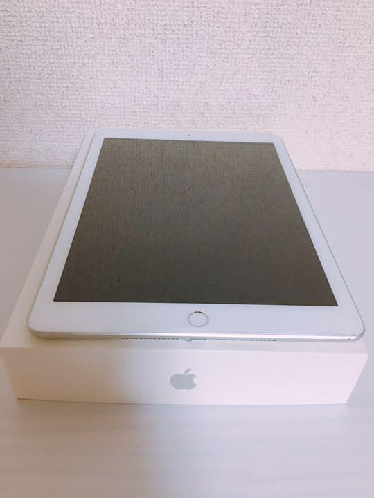 41%割引ブラック系上質で快適 iPad 第5世代 Wi-Fi Cellular 32GB