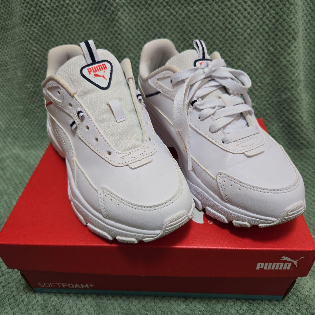 【PUMA】完売前に！別注モデル★CASSIA VIA PUMA 厚底スニーカー 楽天市場】【PUMA】 プーマ CASSIA VIA PUMA カシーア ヴィア
