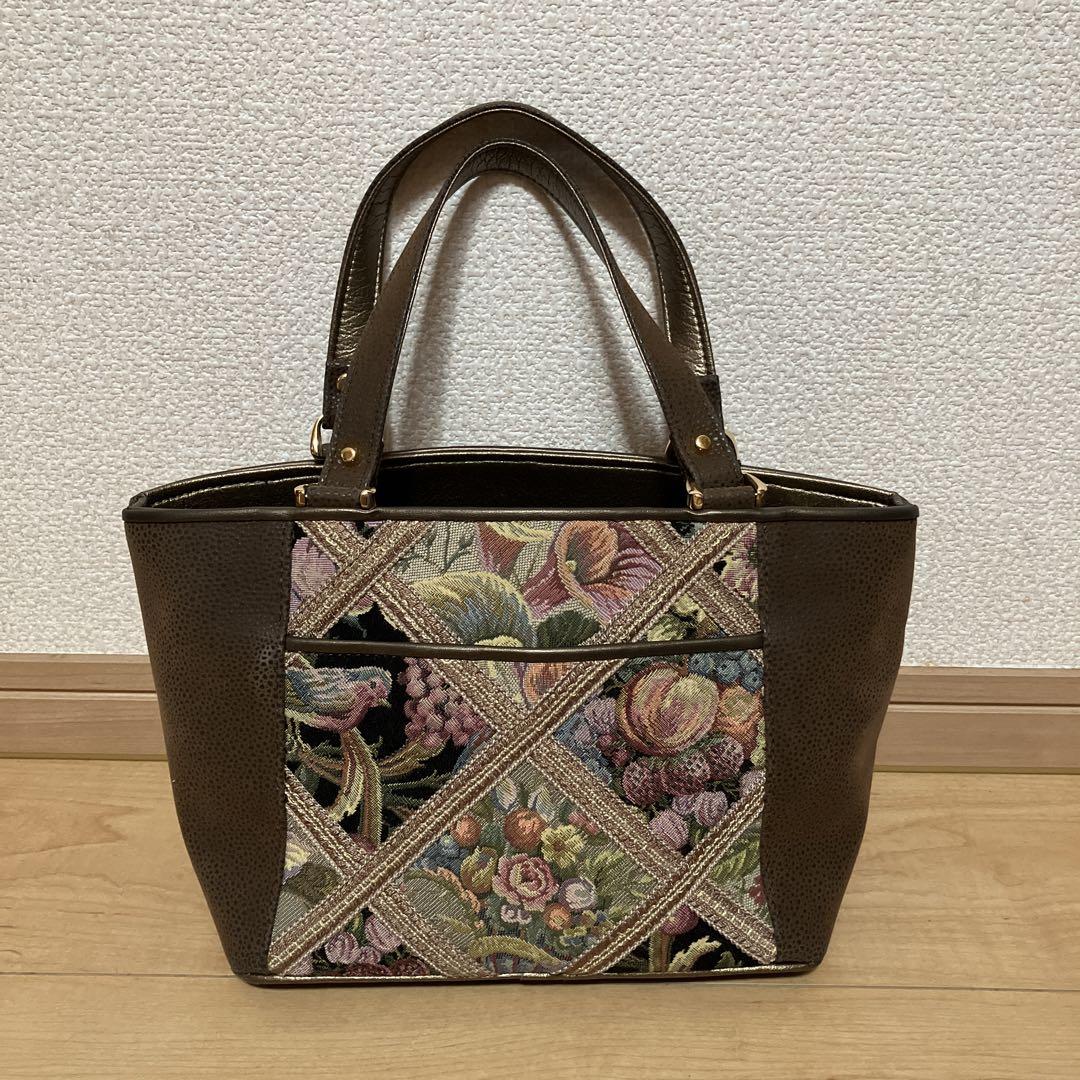 美品】Think Bee! オペラハウス ハンドバッグ