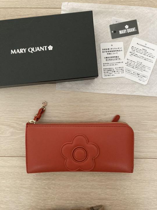 マリクワデイジーチャームポイント長財布