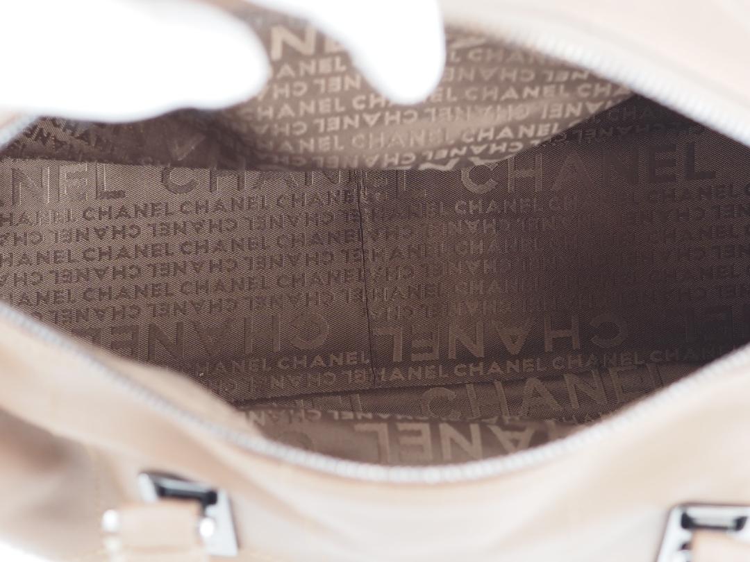 CHANEL シャネル