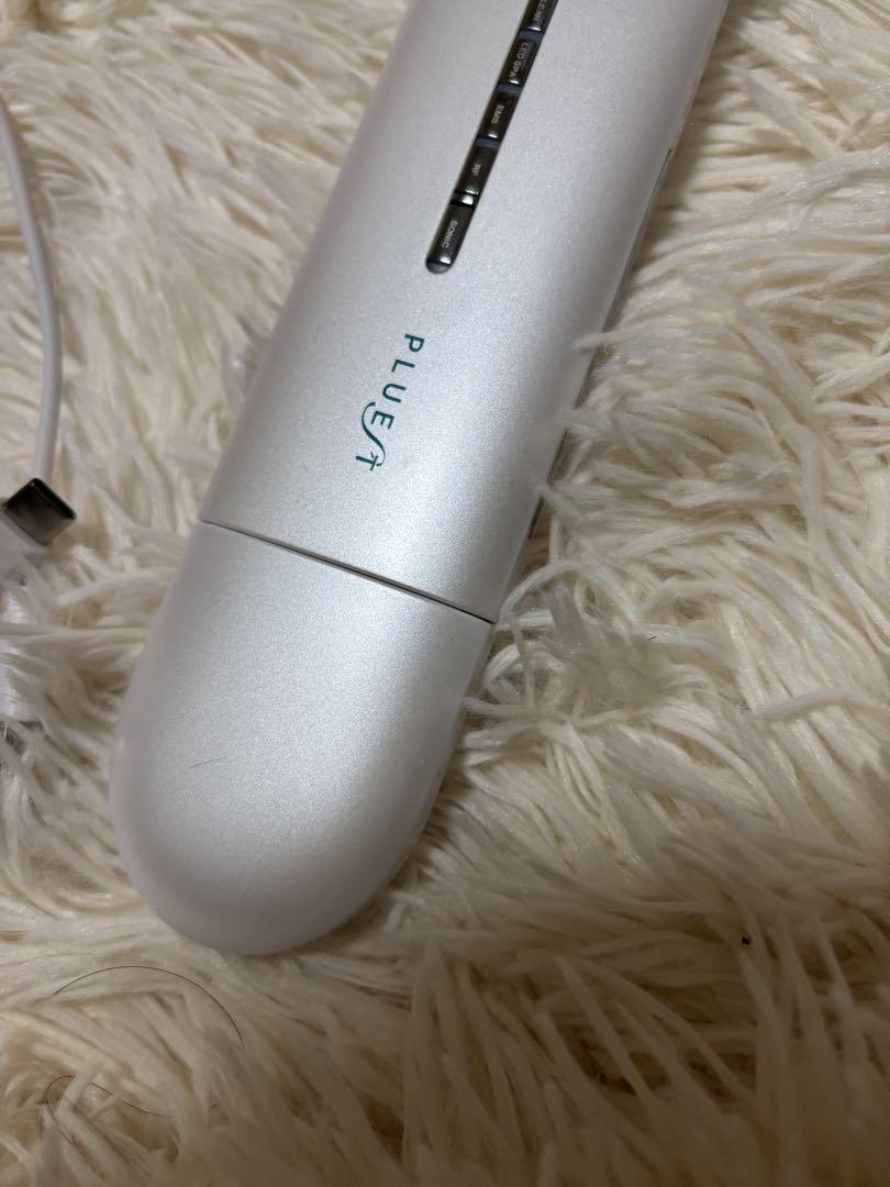 PLUG 美顔器 シルバー USBケーブル付き PLUG 美顔器 シルバー USBケーブル付き