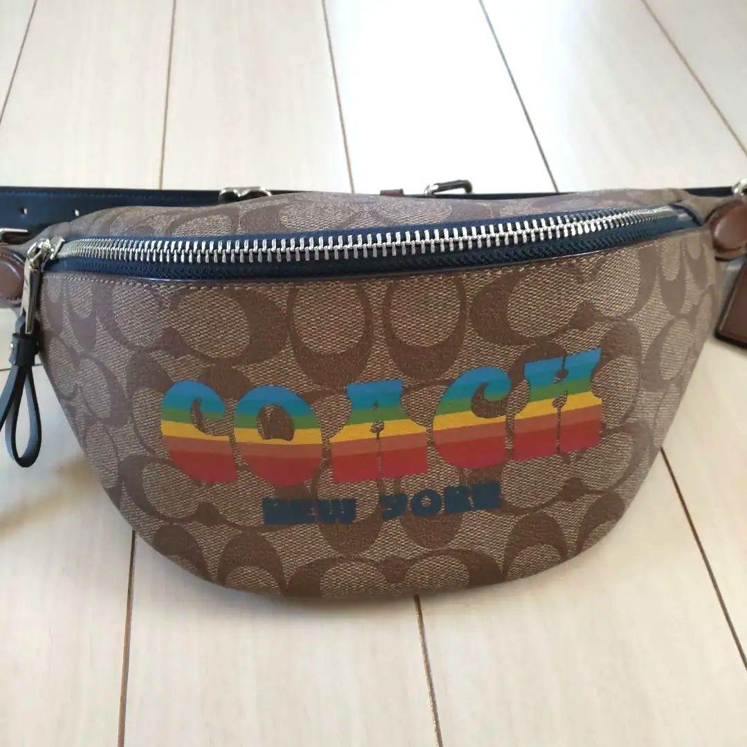 コーチシグネチャーボディバック レディース