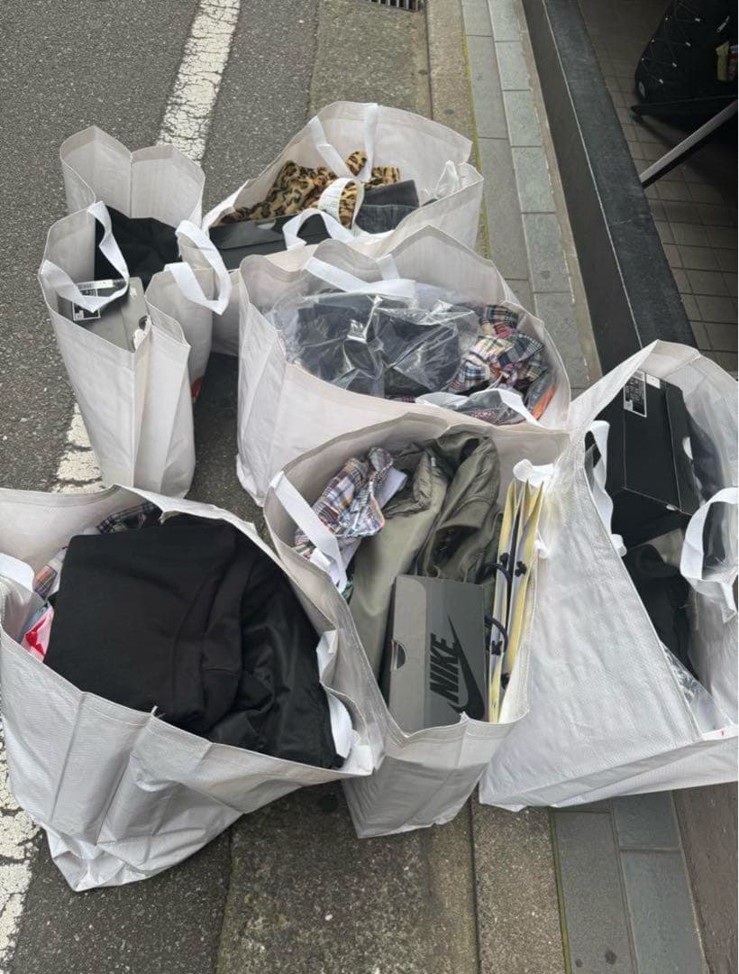 Supreme Beef Mesh Back 5-Panel Supreme Beef Mesh Back 5-Panel