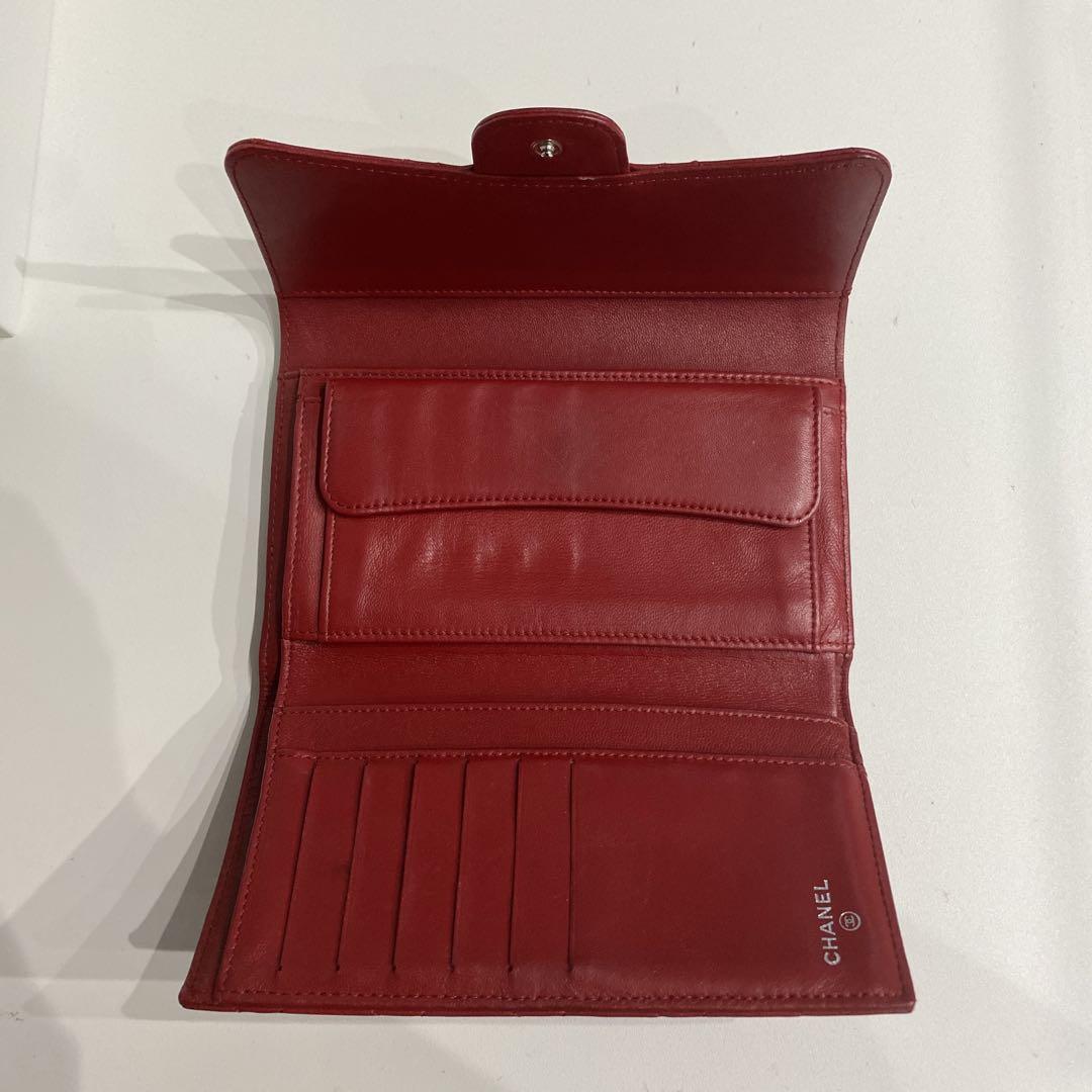CHANEL 赤 ラムスキン　マトラッセ　長財布