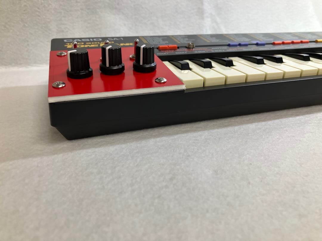 【サーキットベンディング】改造電子キーボード 【サーキットベンディング】改造電子キーボード