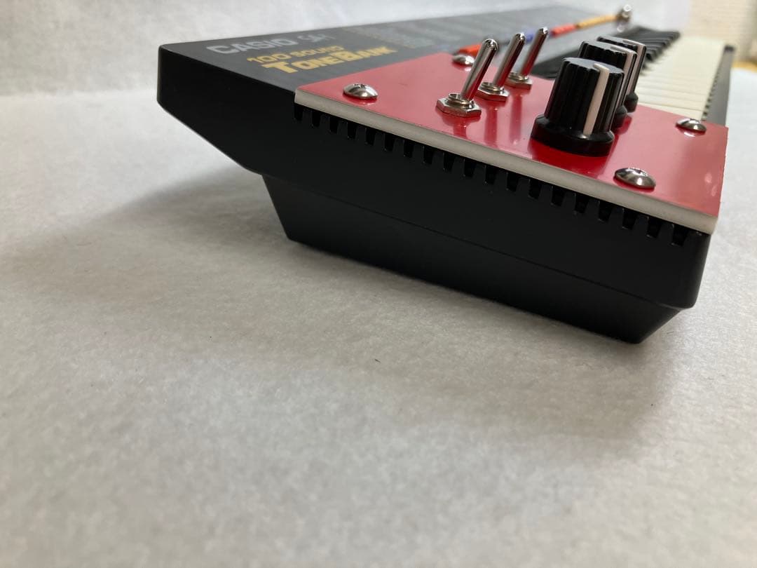 【サーキットベンディング】改造電子キーボード 【サーキットベンディング】改造電子キーボード