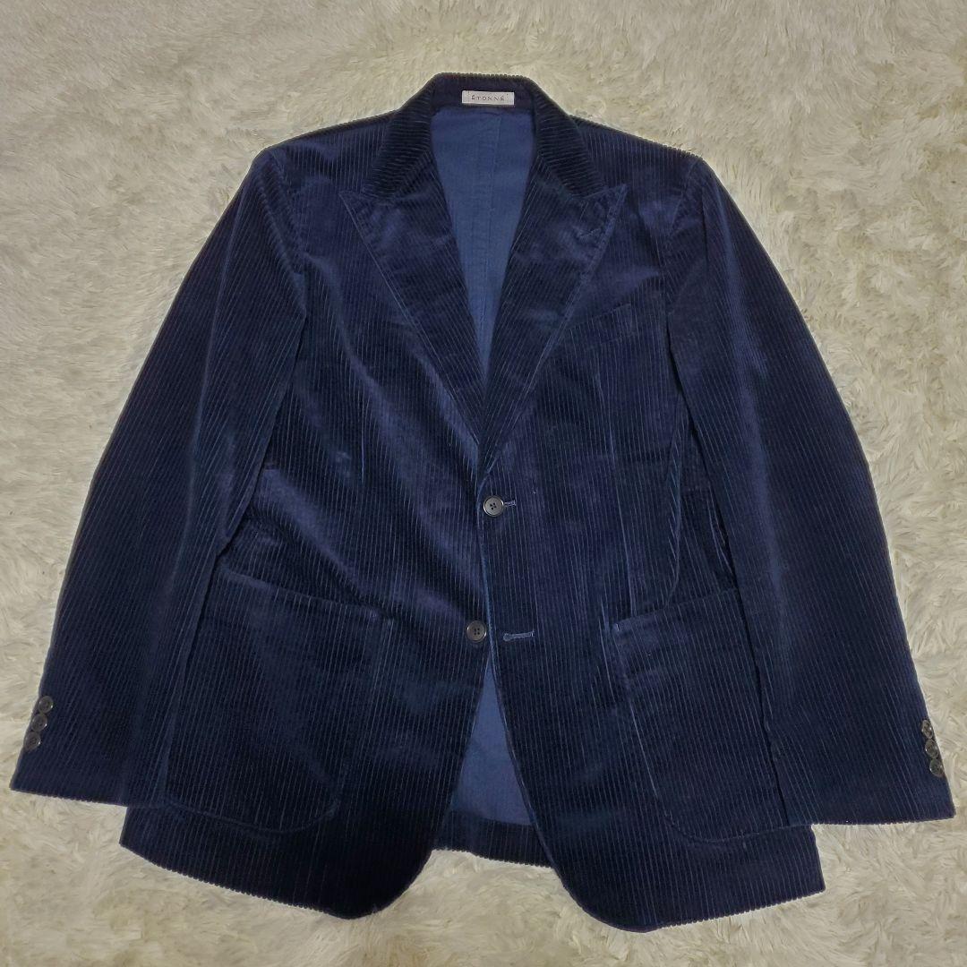 カジュアルスーツ