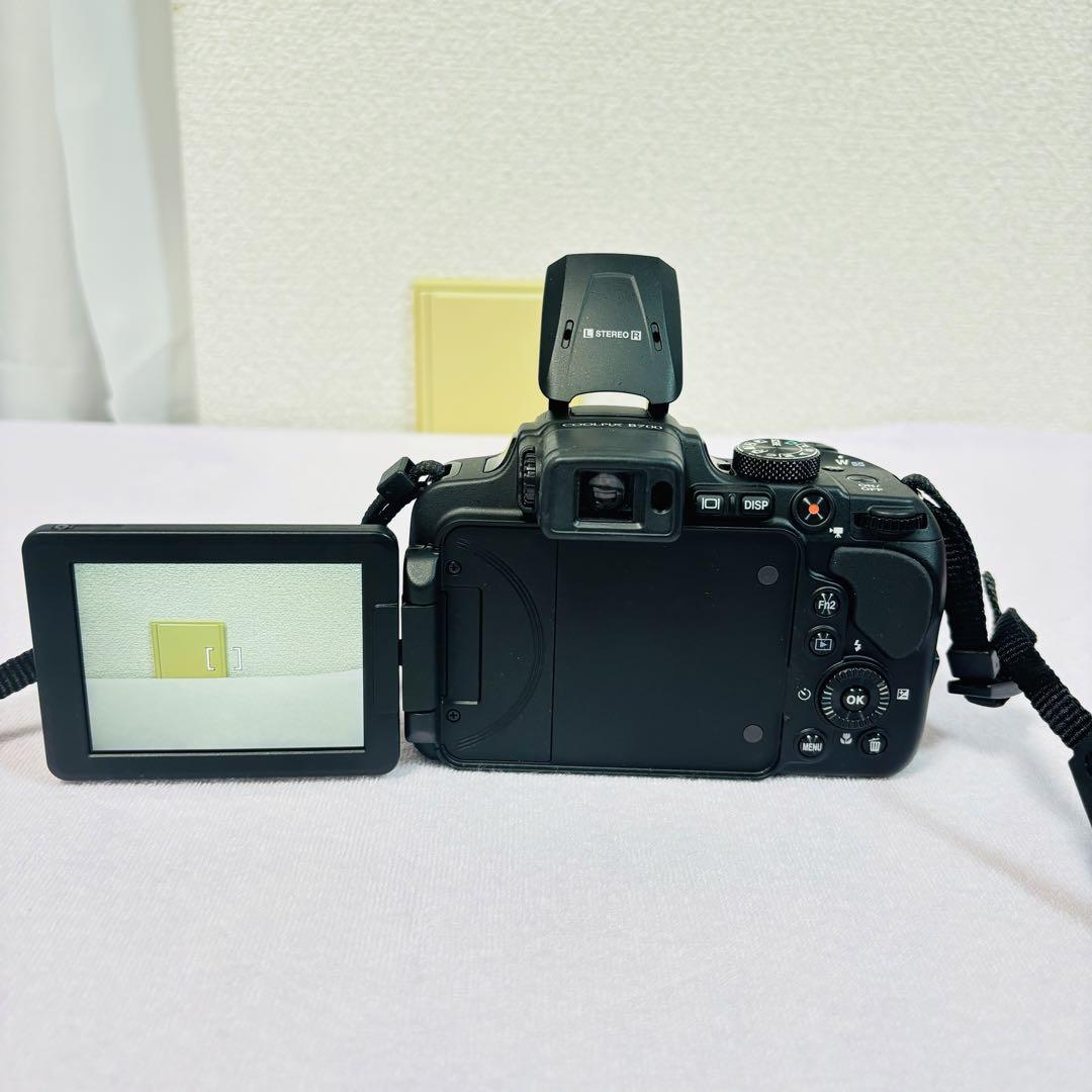 ニコンNikon COOLPIX B700 デジタルカメラ　ブラック動作確認済み