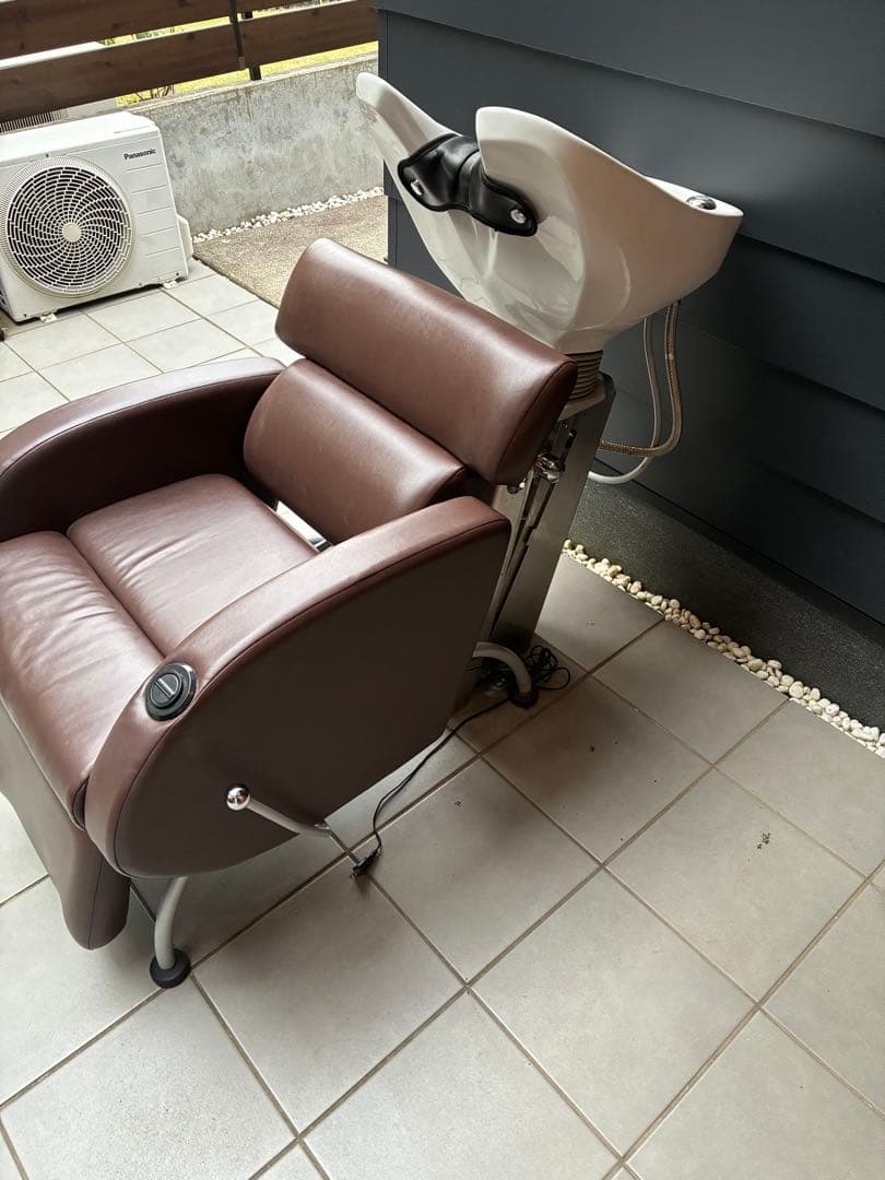 シャンプーボウルとシャンプー椅子のセット目立った傷や汚れなし