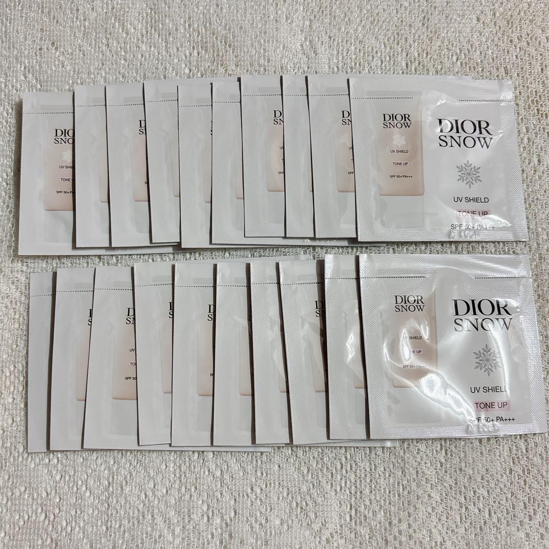 Dior ディオール スノーUVシールド トーンアップ50+ サンプル