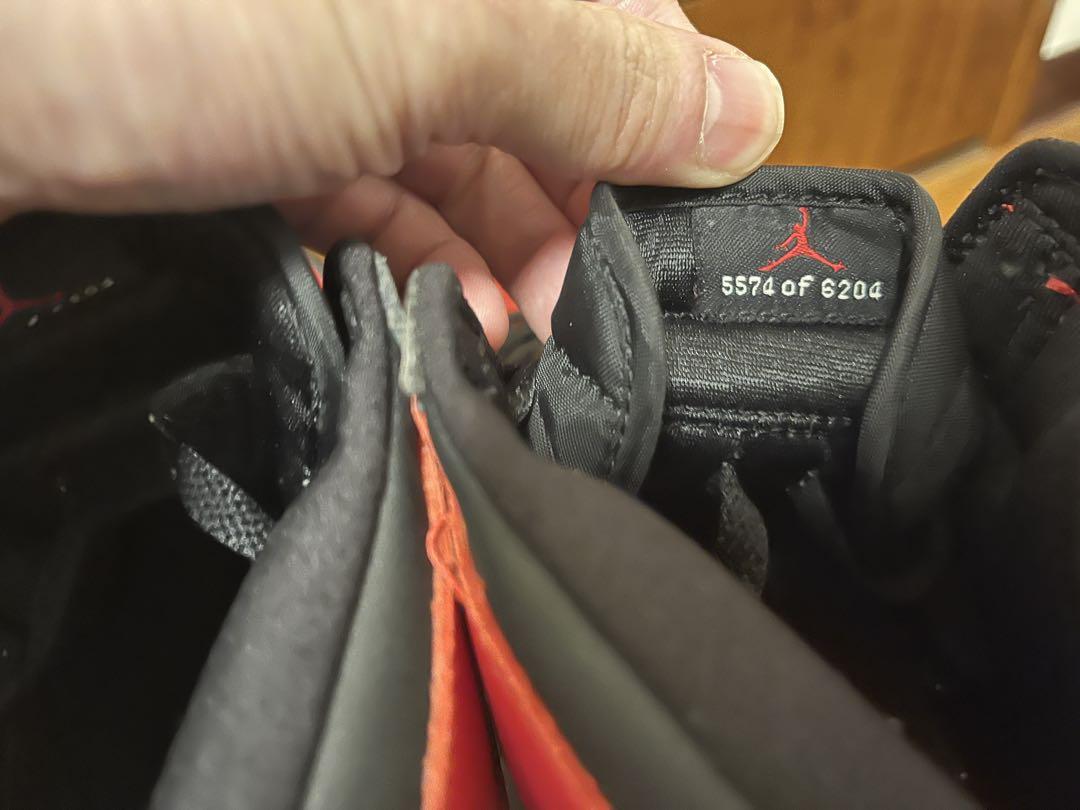 靴 Air Jordan 1 Retro High OG BRED 2001