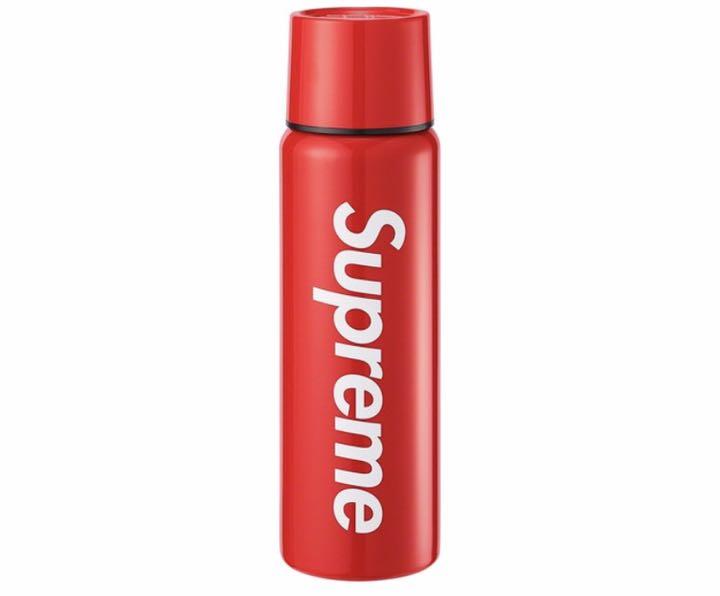 supreme Vacuum Insulated 0.75L Bottle supreme Vacuum Insulated 0.75L Bottle