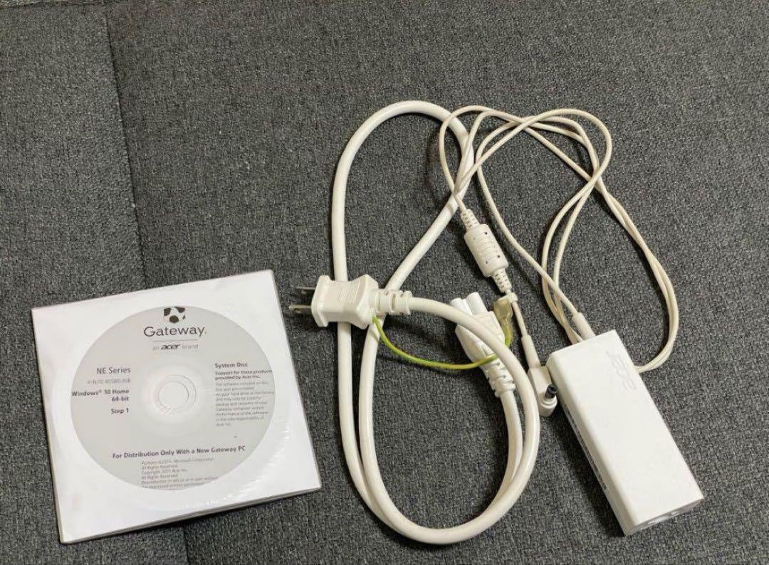 美品ノートパソコン Gateway NE573-A14G ホワイト