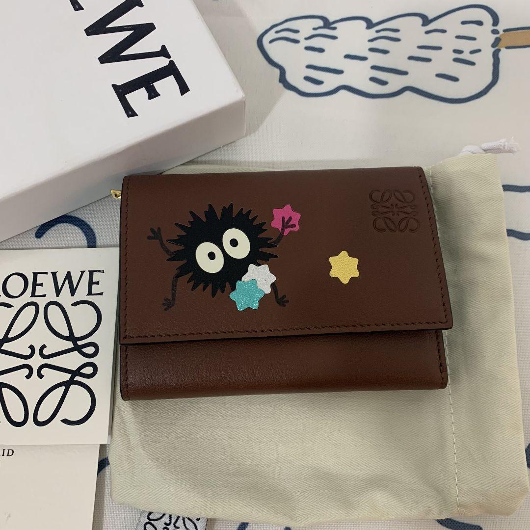 ロエベ スモールウォレット ジブリ 三つ折り財布