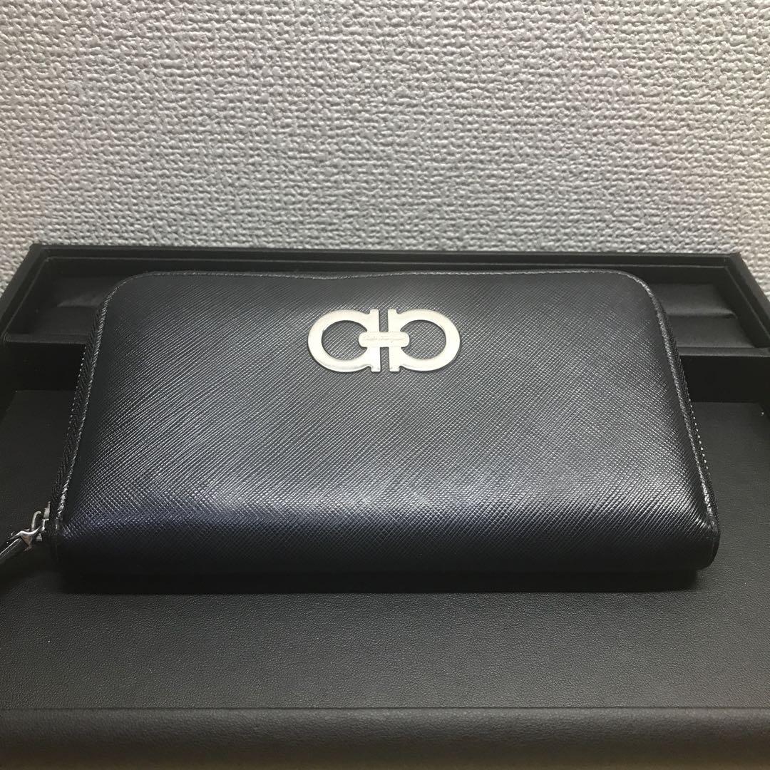 Salvatore Ferragamo ブラック 長財布 フェラガモ 二つ折り財布 財布 メンズ ブラック 661329 NERO