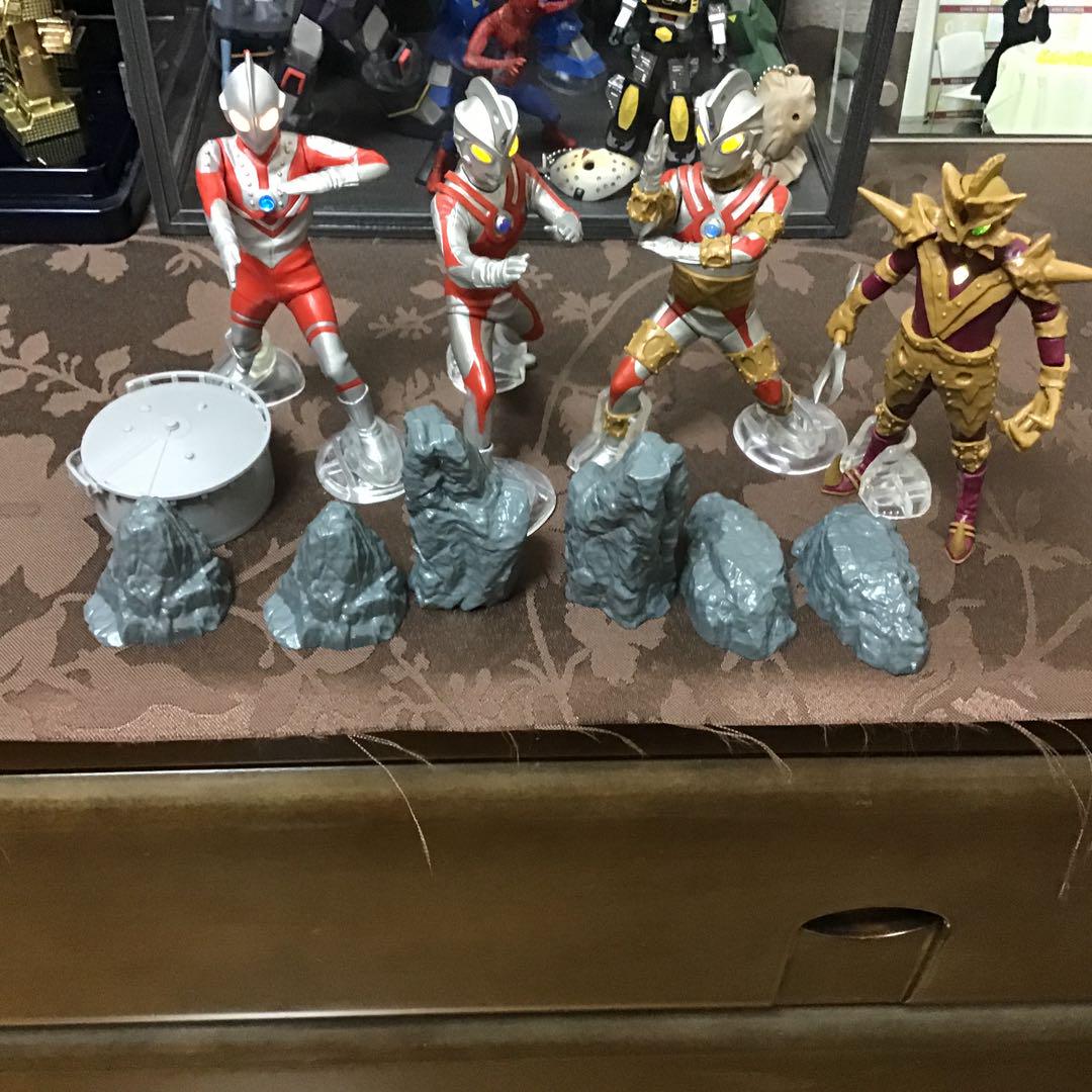 ウルトラマン アルティメットルミナス￼フィギュアセット - メルカリ