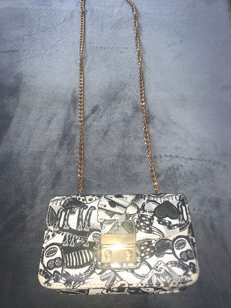 スカルデザイン✳︎個性的な チェーンショルダーバッグ✳︎