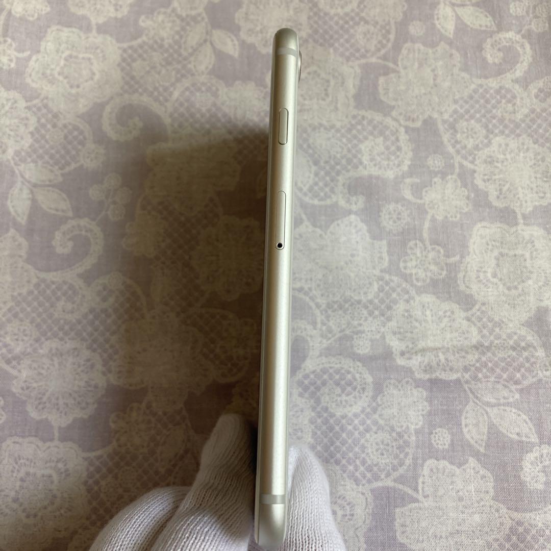 iPhone 8 64GB シルバー　SIMロック有バッテリー86％ 美品 au iPhone8[64GB] SIMロック解除 au/UQ シルバー【安心保証】