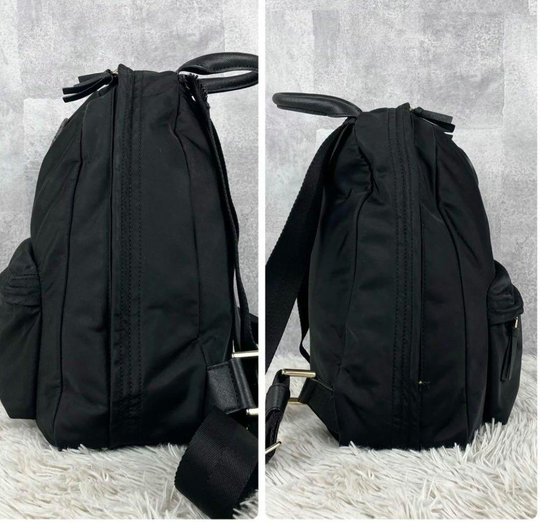 トリーバーチ　黒　リュック　中古　美品