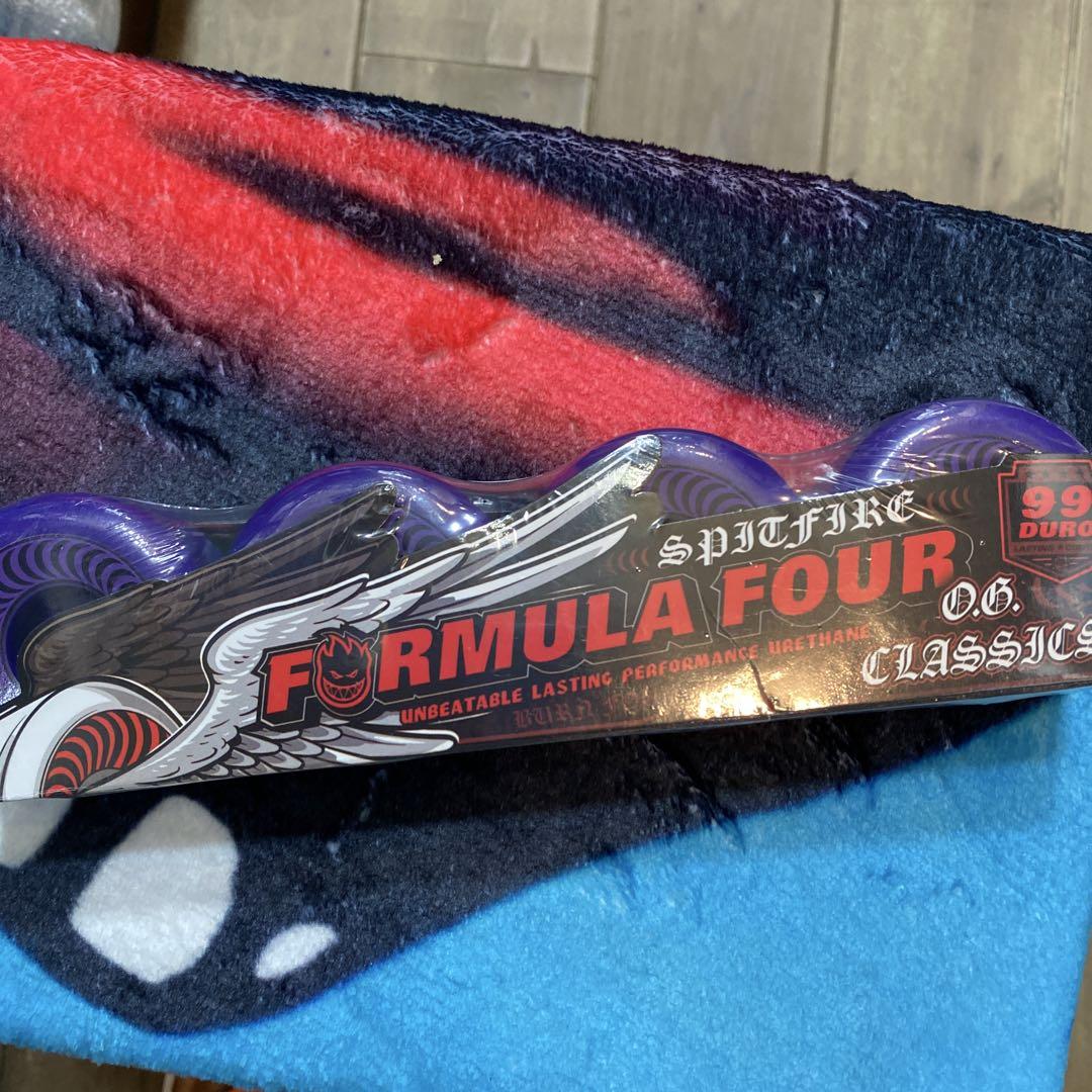 スケートボード SPITFIRE FORMULA FOUR 99 DURO 56mm