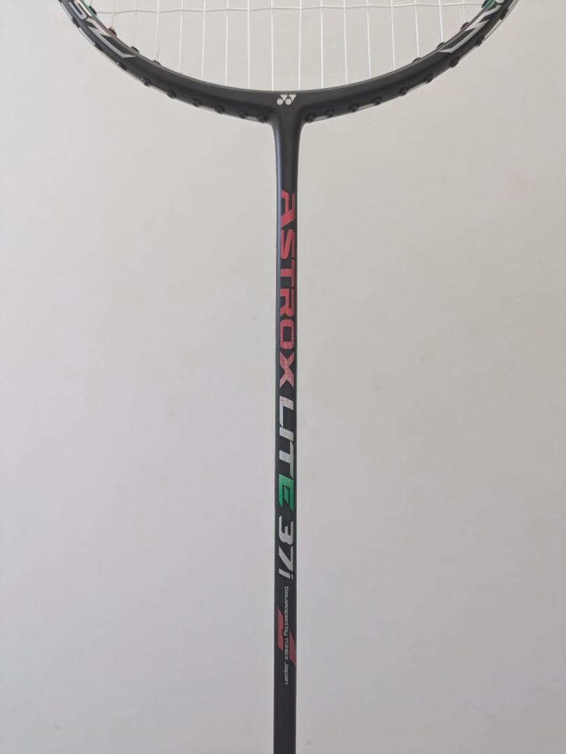 ②ヨネックス/アストロクス ASTROX LITE 37i/ミリタリー色/5U5