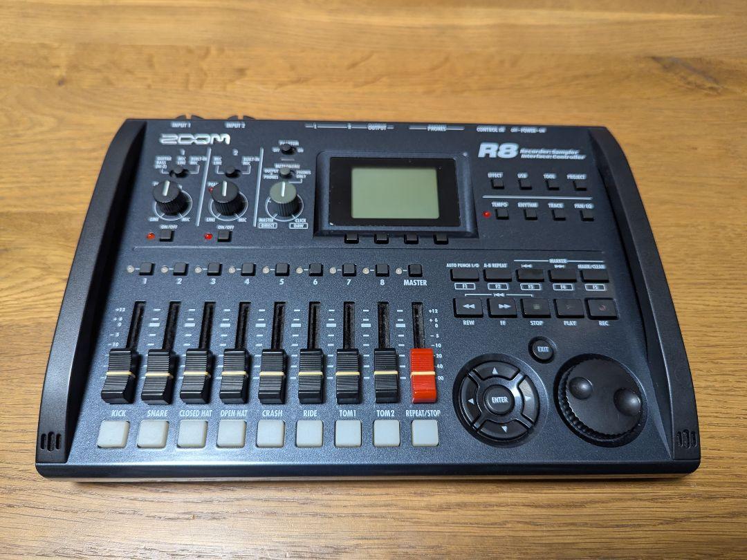 ZOOM R8 マルチトラックレコーダー MTR エフェクターズーム