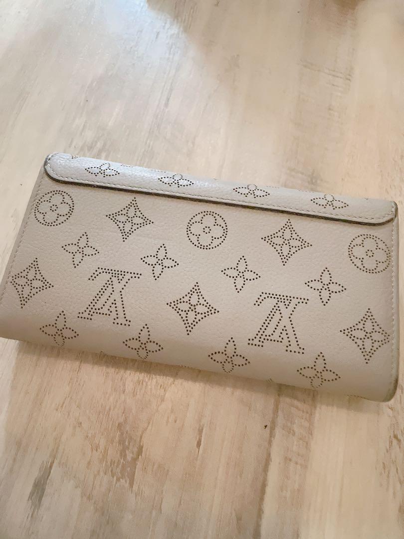 ヴィトンマヒナポルトフォイユ•イリス長財布