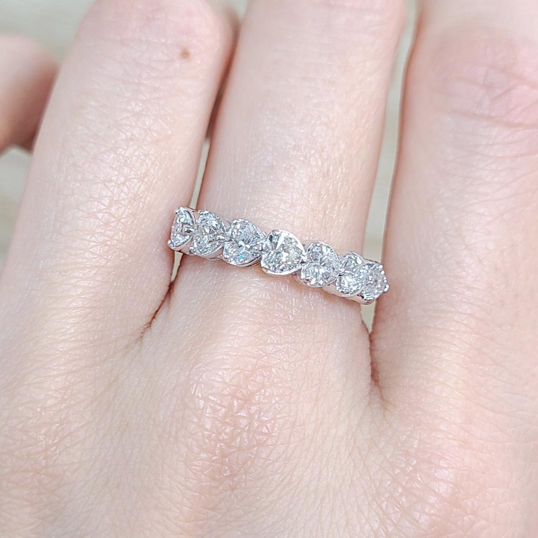 大人気！ハートシェイプ 計1ct ダイヤモンド K18 ハーフエタニティ リング