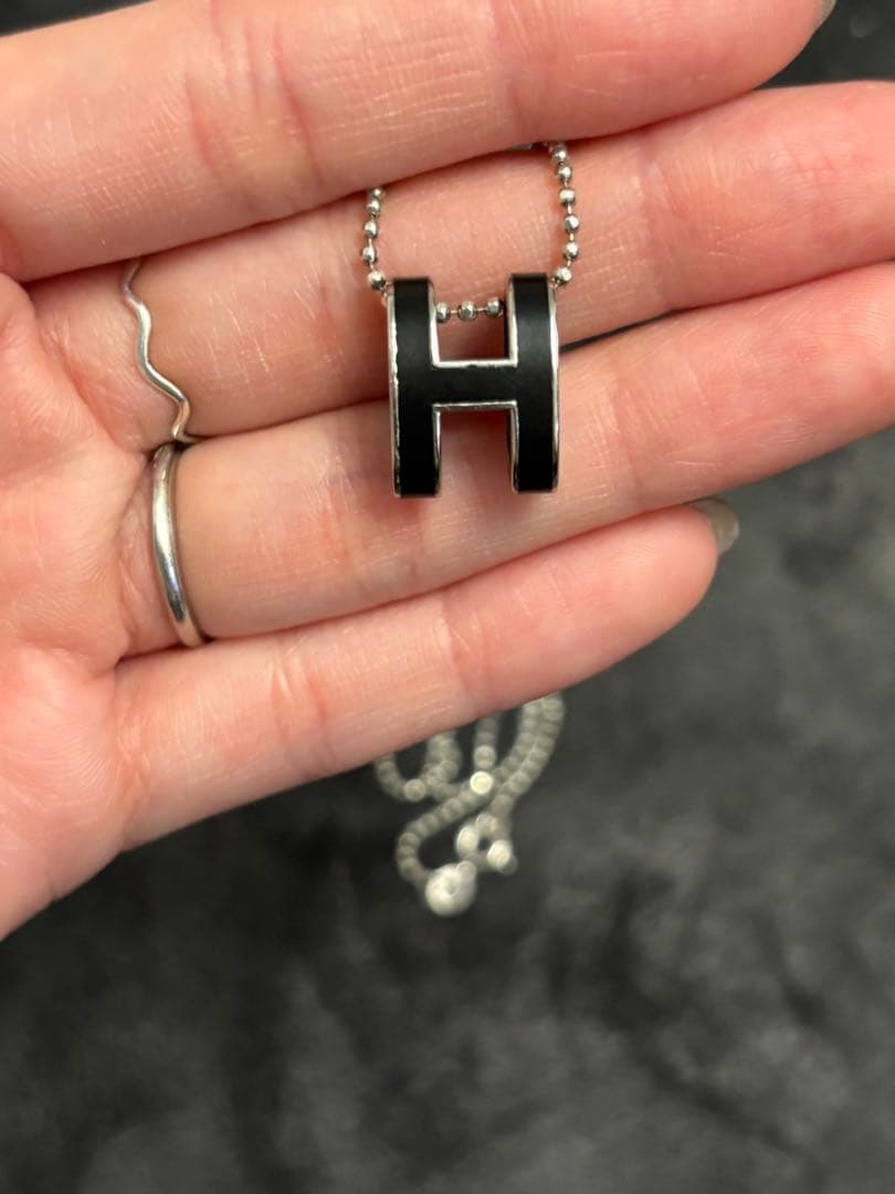 エルメス ネックレス ポップアッシュ H ノワール ペンダント エルメス ネックレス ポップアッシュ H ノワール ペンダント