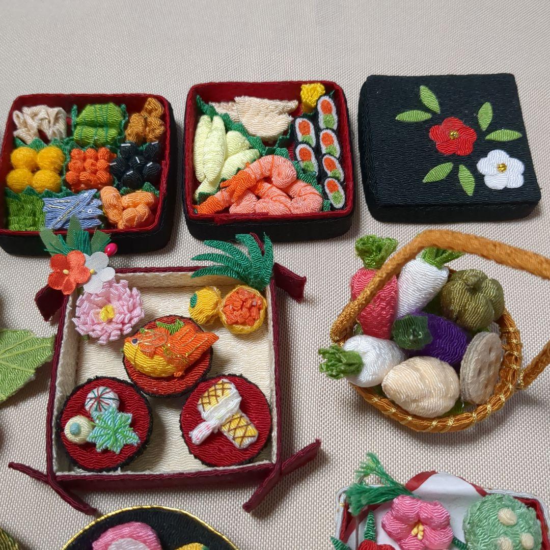 ちりめん細工 ミニチュア おせち 料理 籠盛の野菜 ちりめん細工 ミニチュア おせち 料理 籠盛の野菜