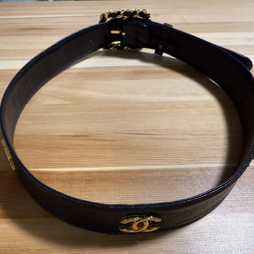 CHANEL ブラックレザーベルト ゴールドバックル