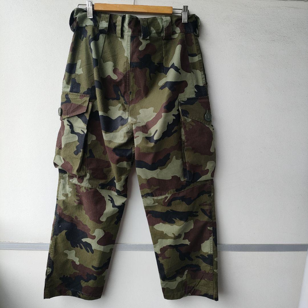 アイルランド軍、迷彩パンツです。