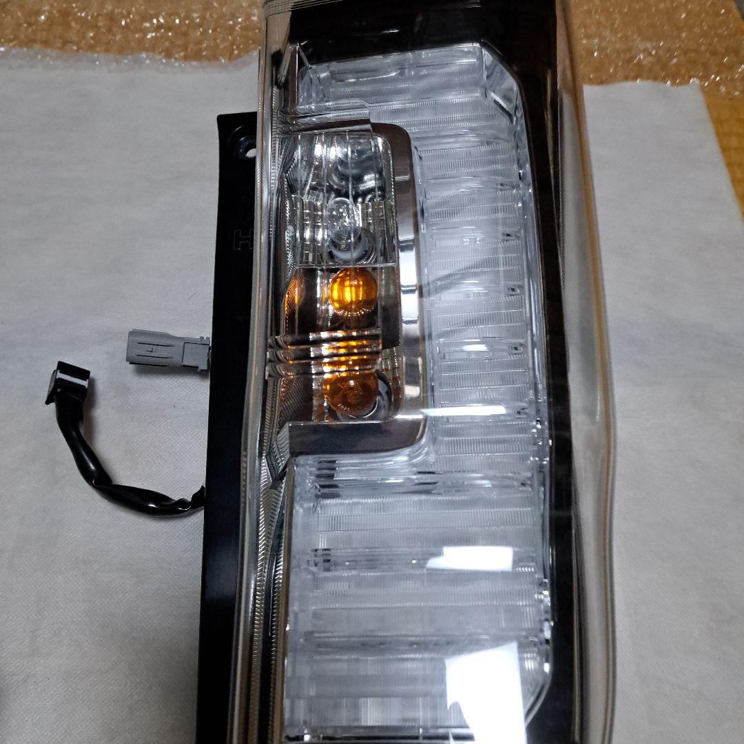 ダイハツ★タントカスタム★LA600S★テールランプ★インナーブラック★左★美品