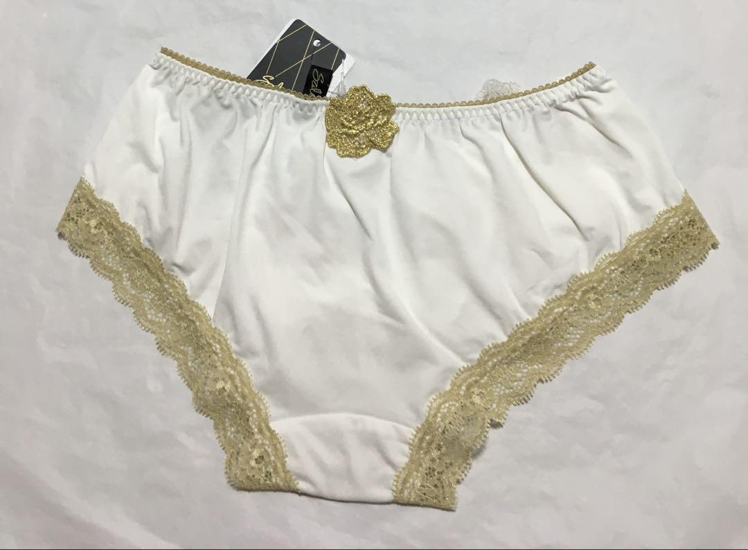 01318 サルート ワコール 新品 ブラB70/ショーツM