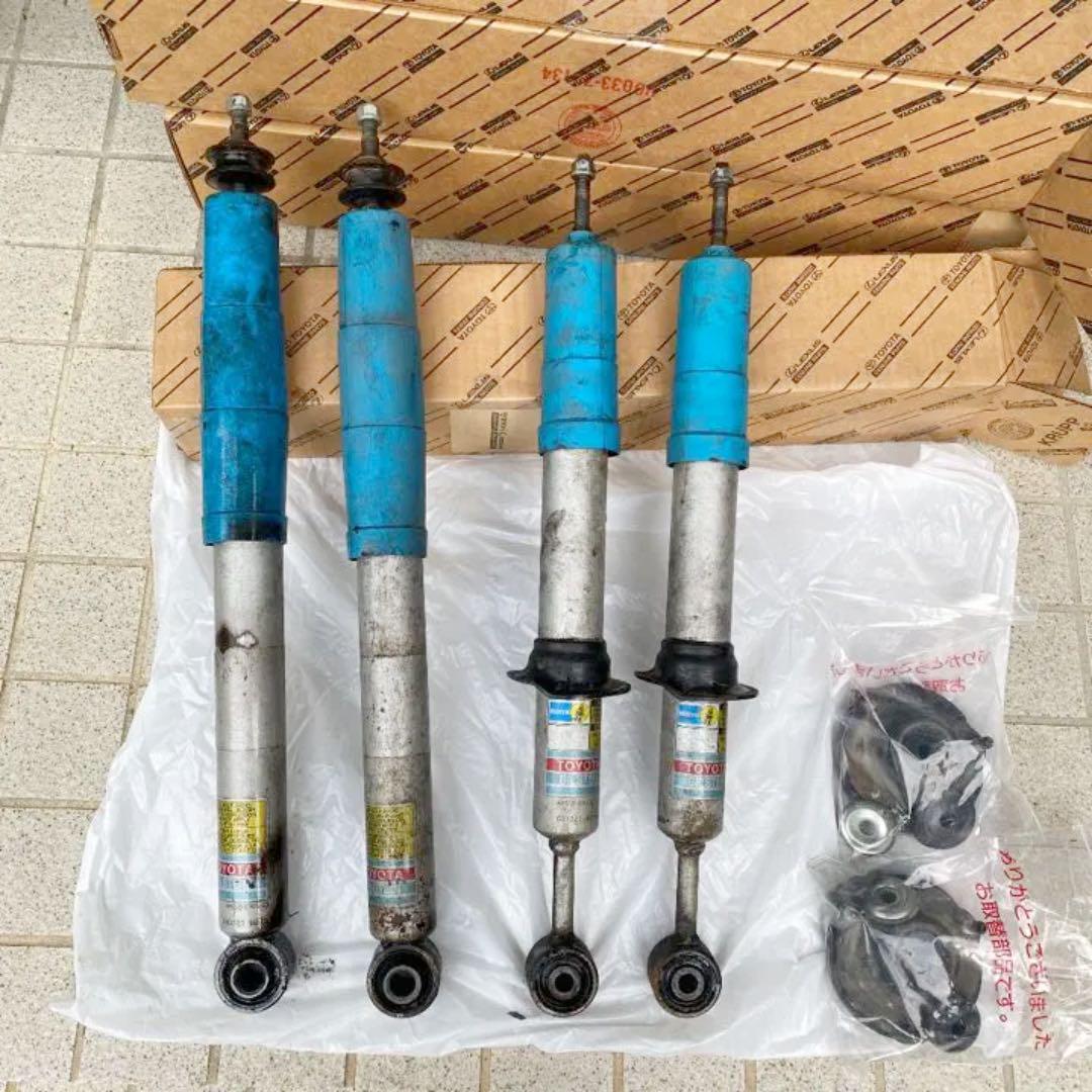 【送料込み】fjクルーザー 純正 ビルシュタイン ショックアブソーバー 【送料込み】fjクルーザー 純正 ビルシュタイン ショックアブソーバー