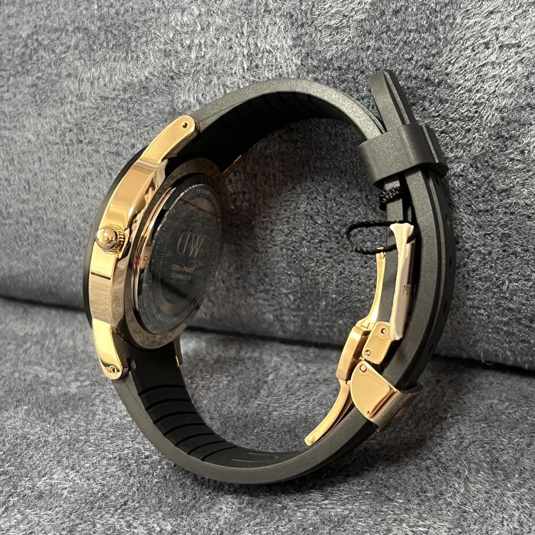 時計 Daniel Wellington Iconic Motion 40mm