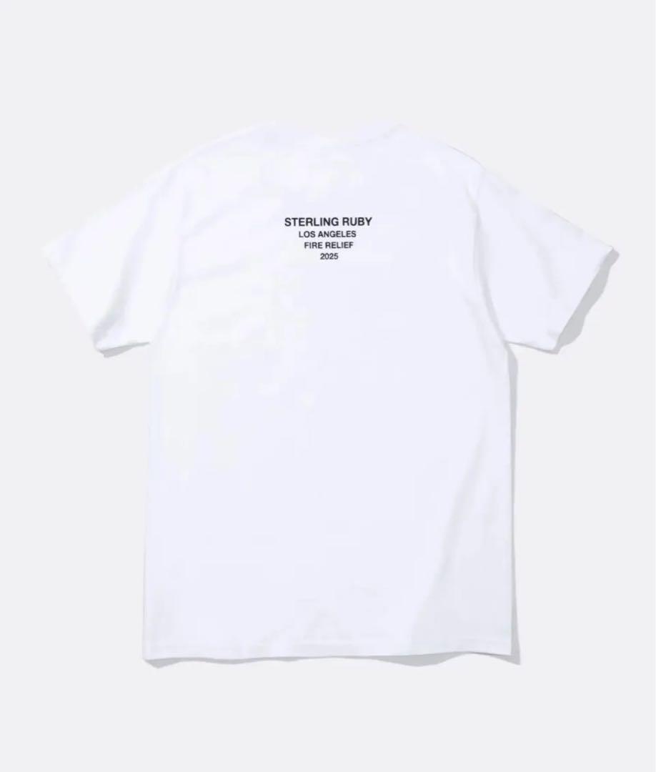 ミュージシャン Supreme Los Angeles Fire Relief Box S Supreme Los Angeles Fire Relief Box Logo