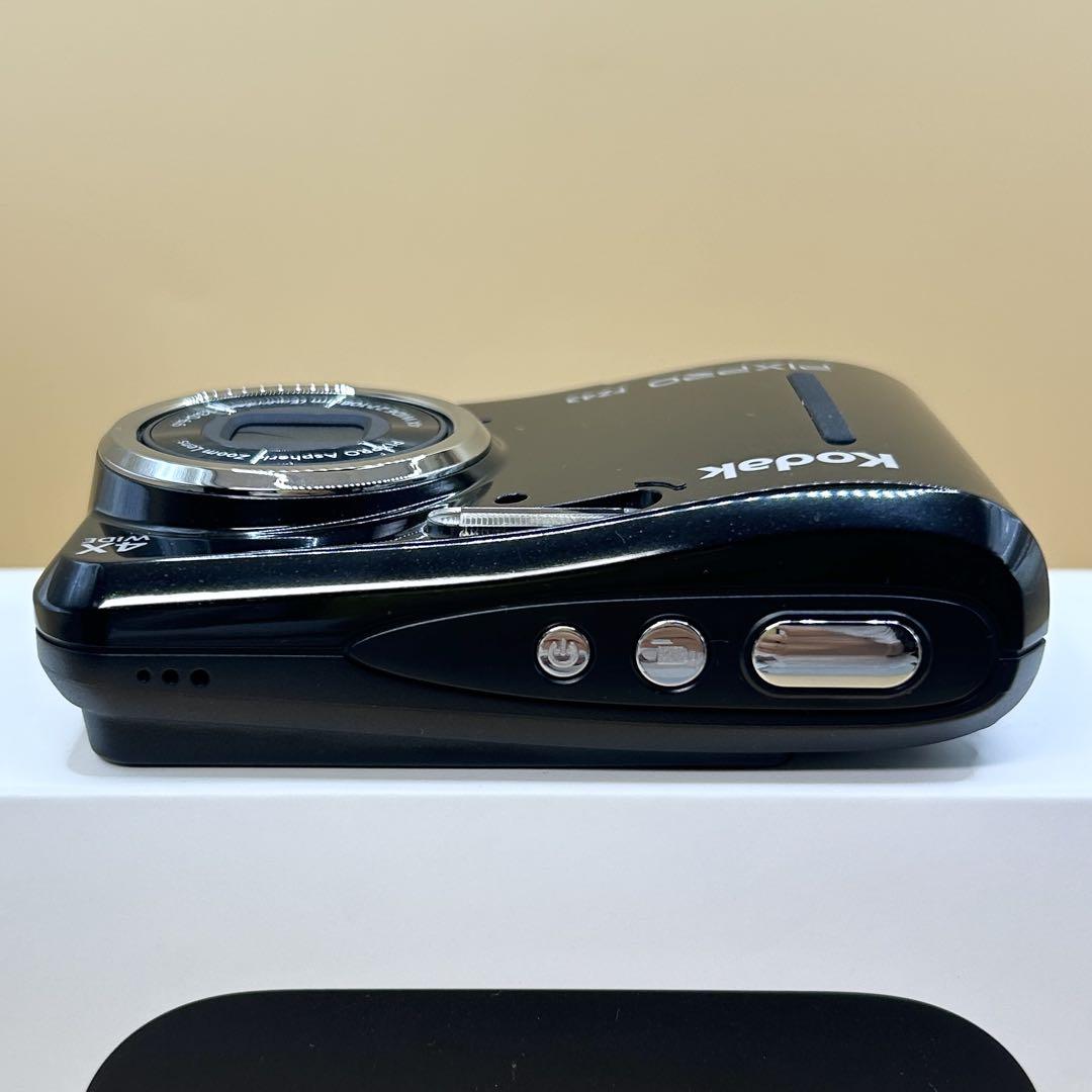 【超美品】KODAK PIXPRO FZ43 ブラック デジタルカメラ 乾電池式
