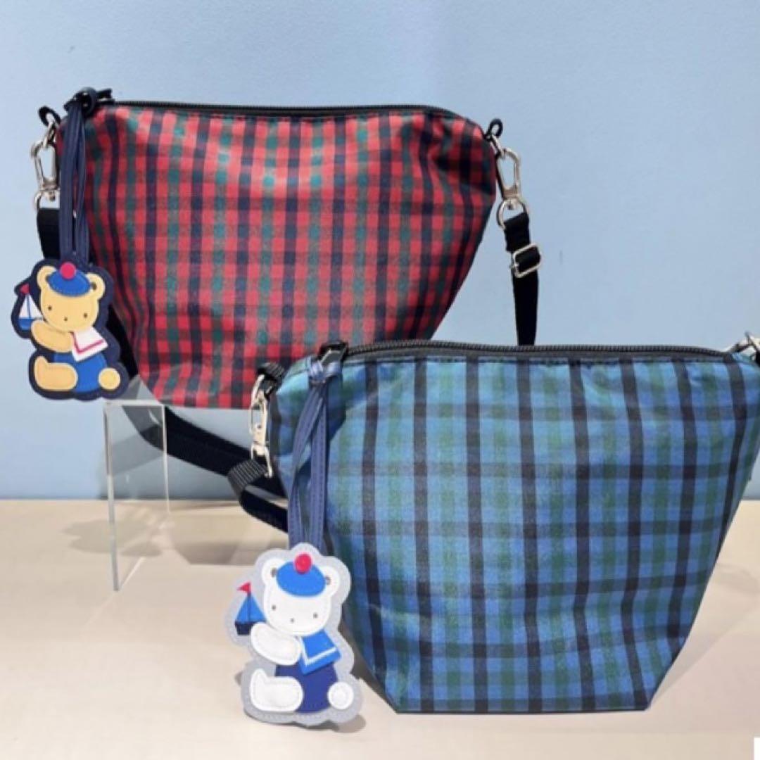 新品 ファミリア familiar ポシェット 舟形 バッグ ショルダーバッグ