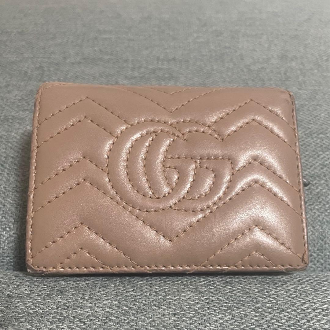 Gucci G Gマーモント♡二つ折り財布 ベージュ Gucci G Gマーモント♡二つ折り財布 ベージュ