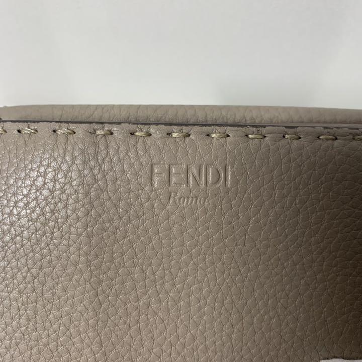 グレージュ