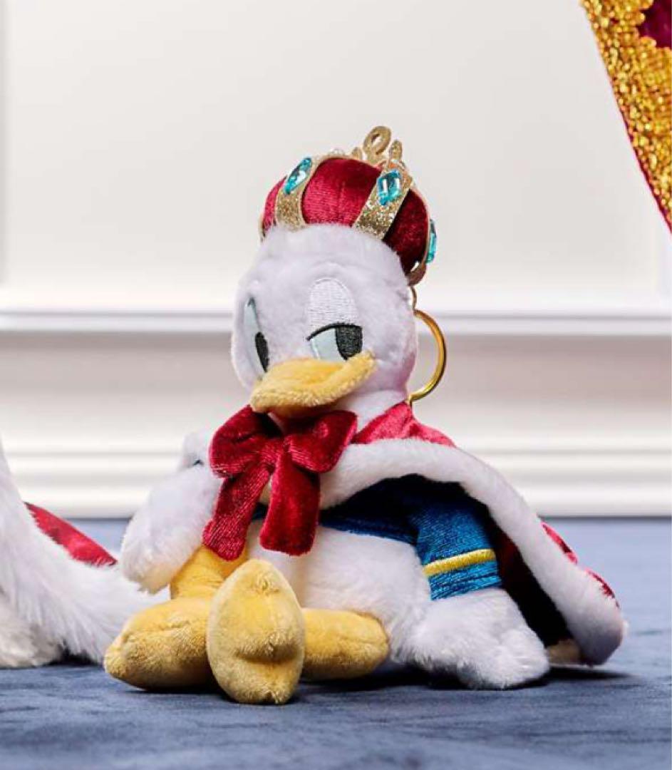 ディズニーストア　ドナルド　バースデー　ぬいぐるみキーチェーン