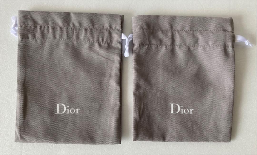 非売品 Dior ディオール 巾着 グレー 2枚 - メルカリ 非売品 Dior ディオール 巾着 グレー 2枚 - メルカリ