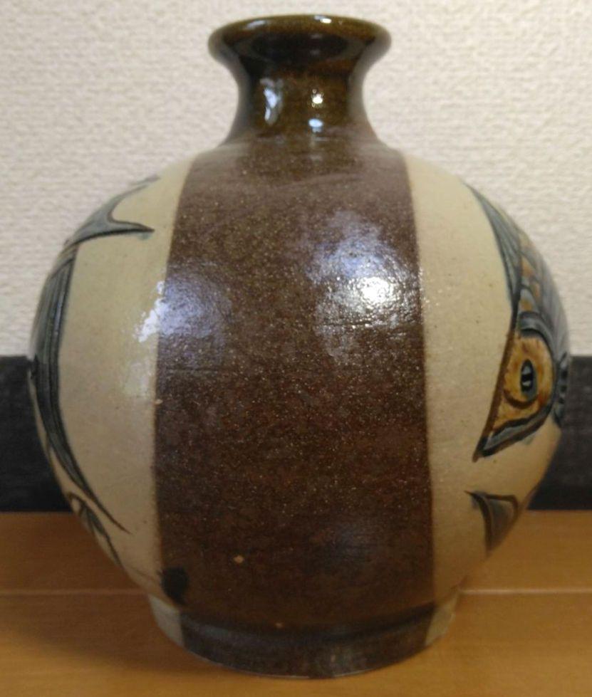 人間国宝 金城次郎 線彫魚文壷 栞 共箱 未使用品 壷屋焼