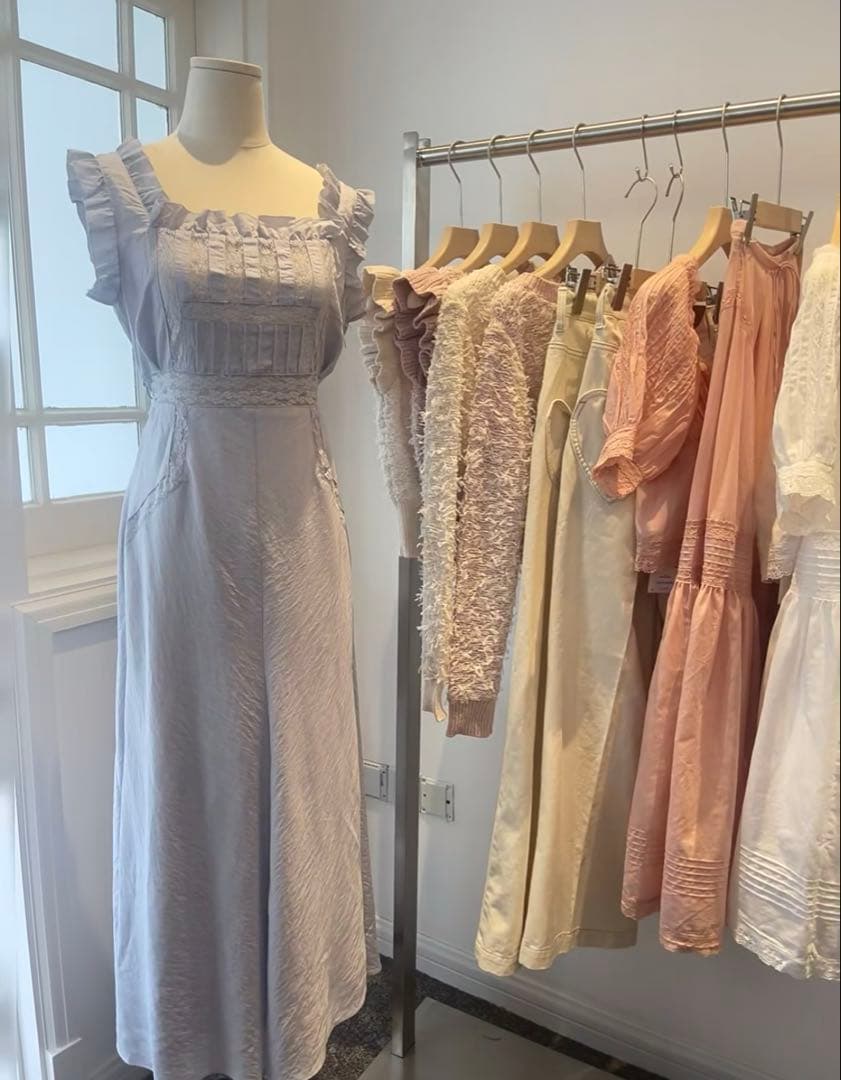 【DEICY完売商品】ストライプレースワンピース