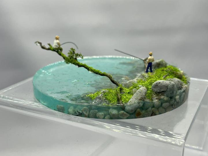 木の上の釣り人 レジン ジオラマ - メルカリ