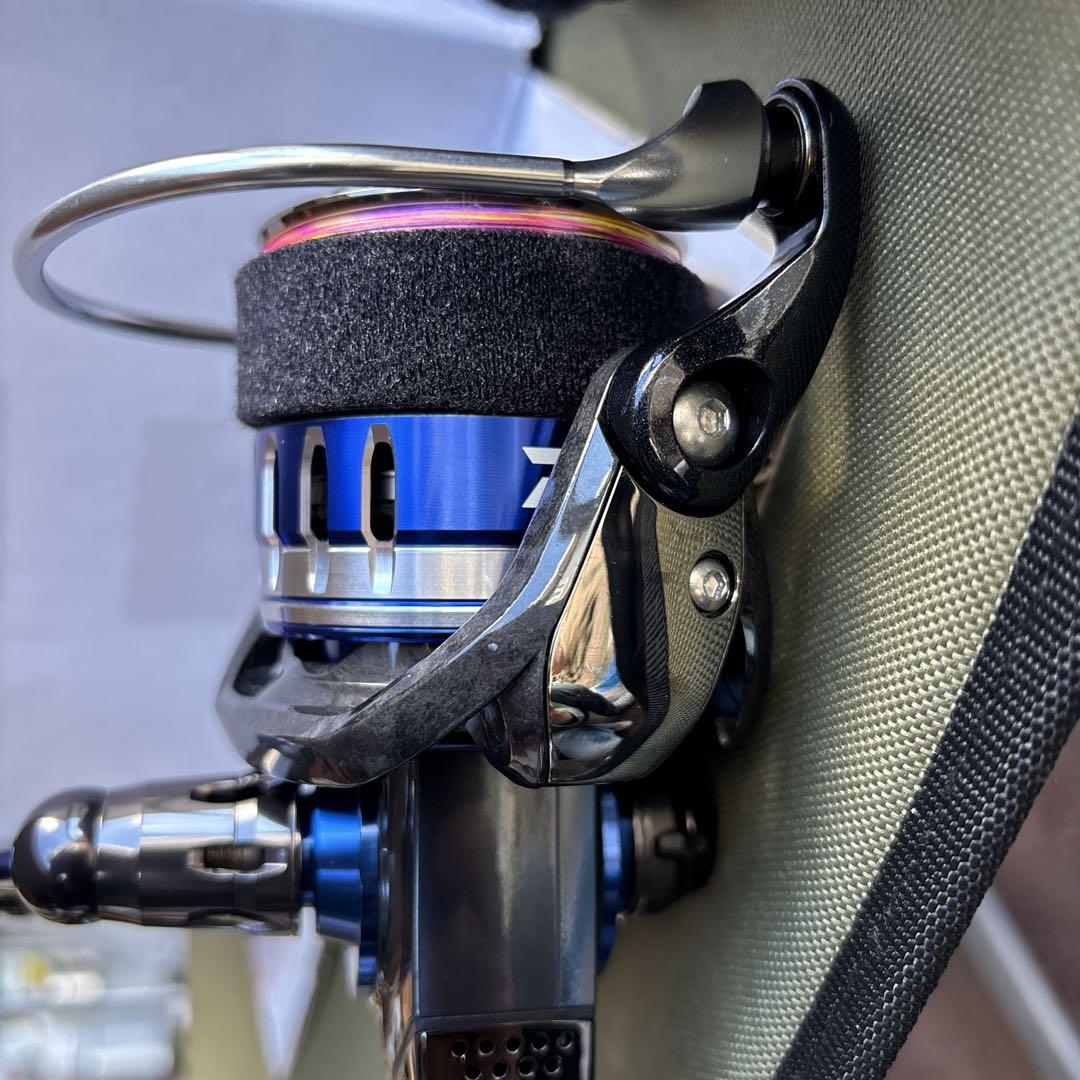 DAIWA SALTIGA 3500H スピニングリール